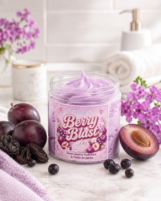 Savon corporel fouetté hydratant à l’huile de jojoba - baies d’açai et prunes